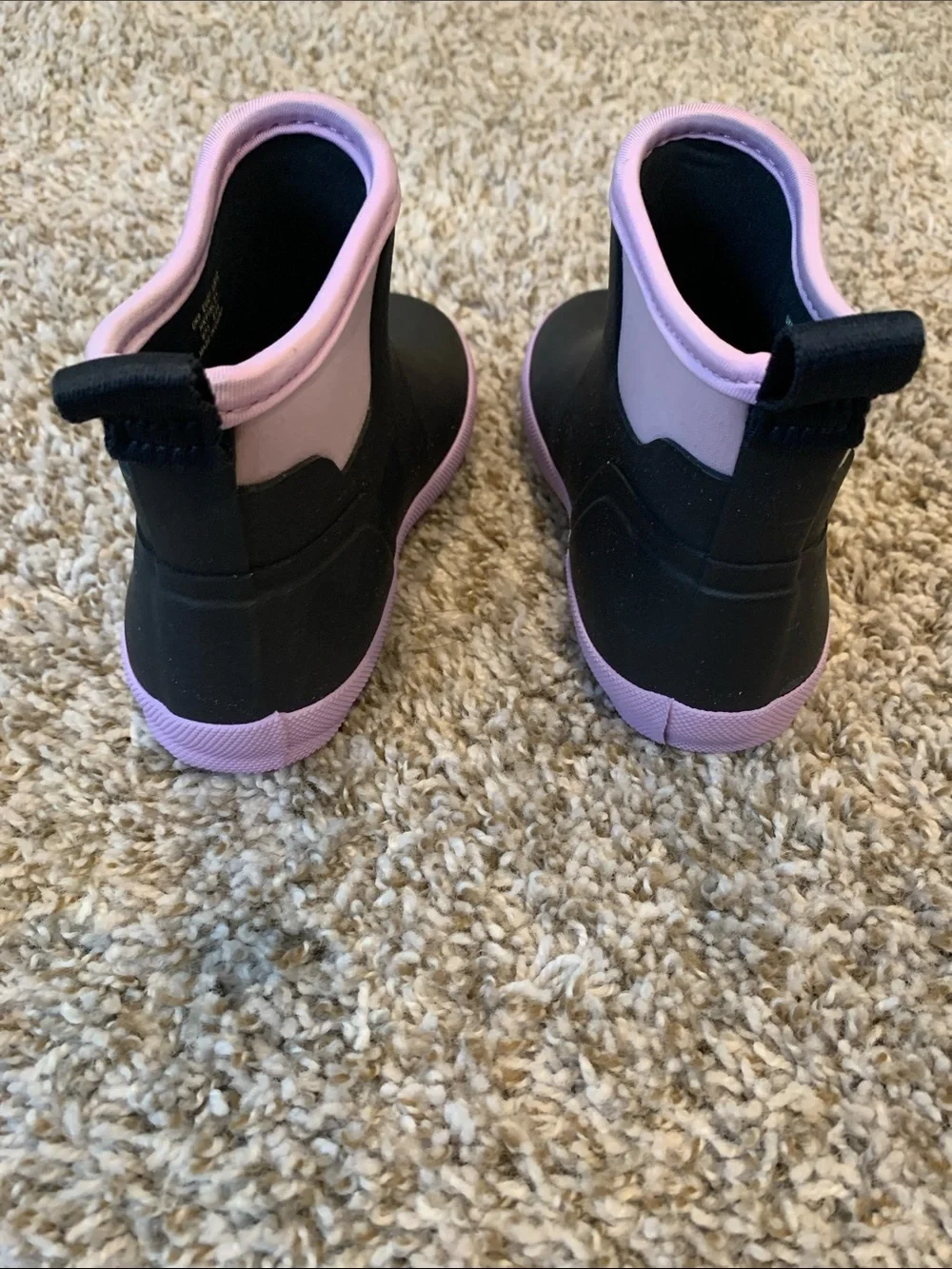 Hunter Kids Navy Rain Boots with lavender Trim